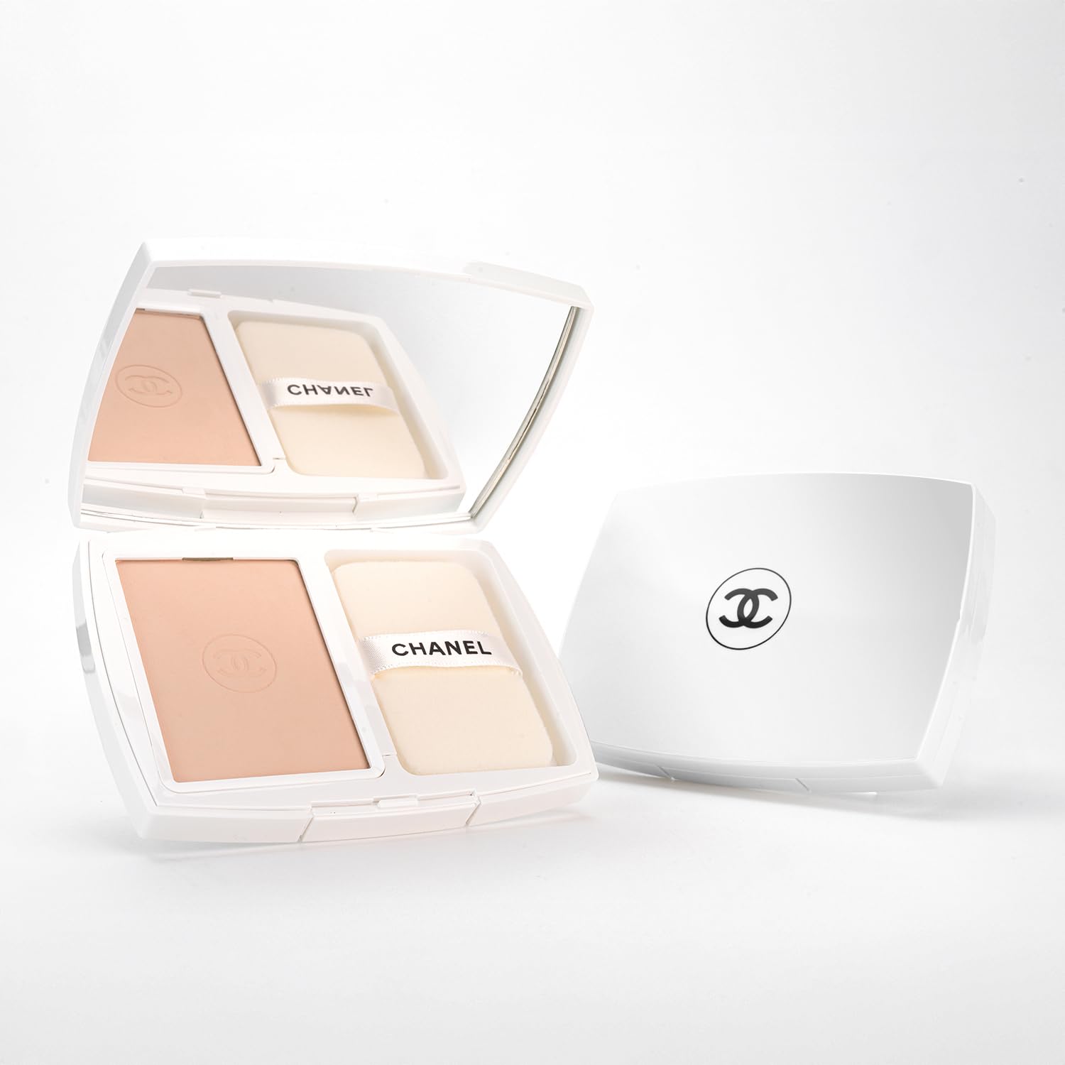 Amazon | 【国内正規品】CHANEL シャネル エクラ プルミエ コンパクト